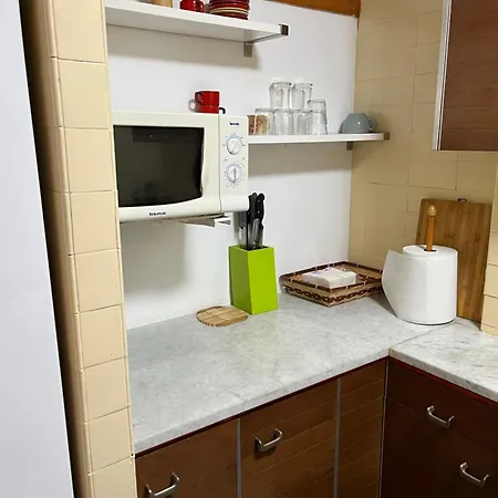 Linda Lloret Apartamento *